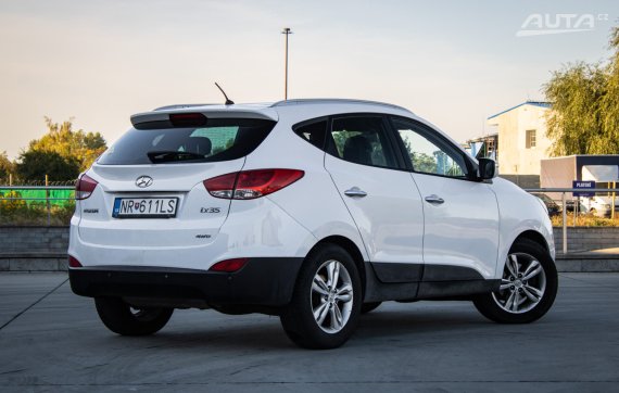 Hyundai ix35 2.0 CRDi VGT 4x4, 100 kW, M6, 5d. / AJ NA SPLÁTKY / PROTIÚČET / 2012 bílá