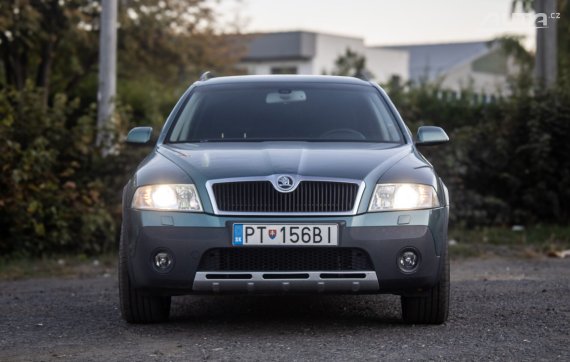 Škoda Octavia Combi 2.0 TDI  4x4 Scout MT/6 2007 / AJ NA SPLÁTKY / PROTIÚČET 2007 zelená