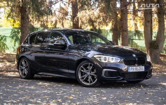 BMW Rad 1 M140i M Performance X-Drive 2017 250kW AT/8 / AJ NA SPLÁTKY / PROTIÚČET 2017 černá
