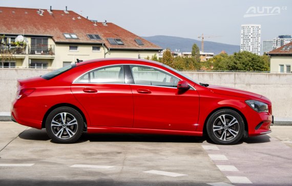 Mercedes-Benz CLA Kupé 180 90kW AT/7 2017 / AJ NA SPLÁTKY / PROTIÚČET 2017 červená