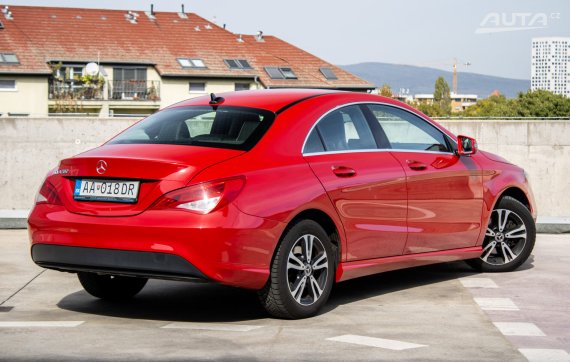 Mercedes-Benz CLA Kupé 180 90kW AT/7 2017 / AJ NA SPLÁTKY / PROTIÚČET 2017 červená