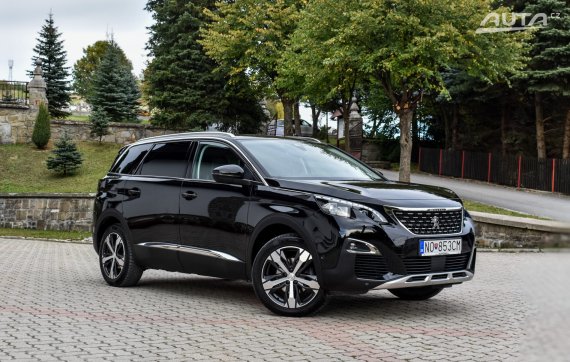 Peugeot 5008 1.6 PureTech 180 133kW AT/8 2019 / AJ NA SPLÁTKY / PROTIÚČET 2019 černá