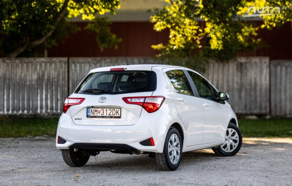 Toyota Yaris 1.5 VVT-iE 82kW MT/6 2020 / AJ NA SPLÁTKY / PROTIÚČET 2020 bílá