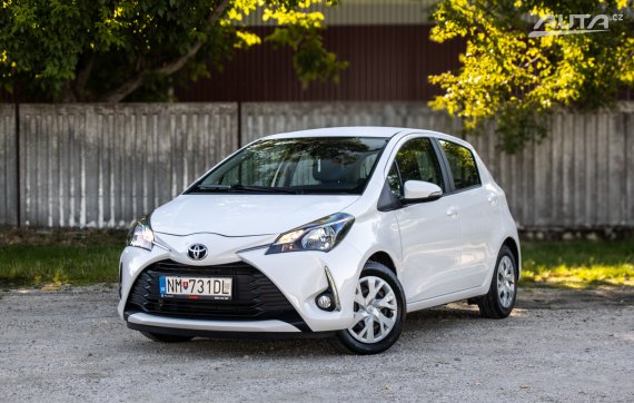 Toyota Yaris 1.5 VVT-iE 82kW MT/6 2020 / AJ NA SPLÁTKY / PROTIÚČET 2020 - hlavní pohled