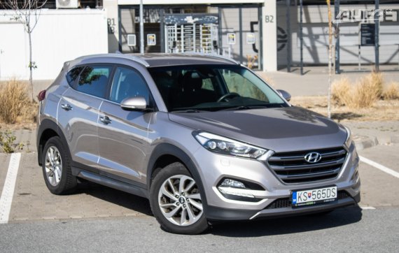 Hyundai Tucson 1.6 T-GDi 4x4 DCT 130kW (2015) / AJ NA SPLÁTKY / PROTIÚČET / 2015 stříbrná metalíza
