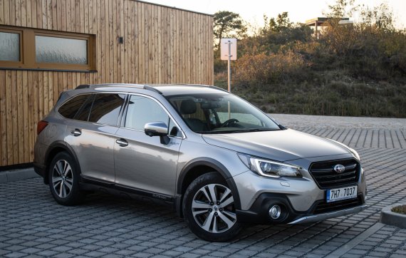 Subaru Outback 2.5i 4x4 A/T, 129kW (2020) 2020 šedá