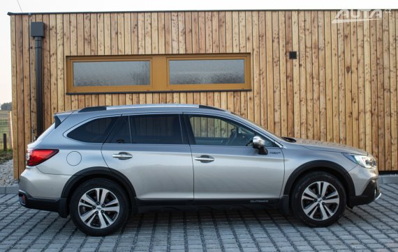 Subaru Outback 2.5i 4x4 A/T, 129kW (2020) 2020 šedá