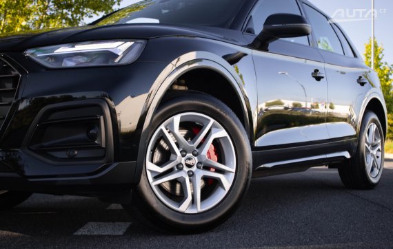 Audi Q5 40 TDI 150kw quattro 2023 černá