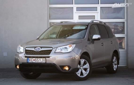 Subaru Forester 2.0i Comfort / 110kW / M6 / ZÁRUKA / AJ NA SPLÁTKY / PROTIÚČET 2015 - hlavní pohled