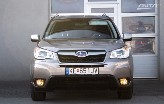 Subaru Forester 2.0i Comfort / 110kW / M6 / ZÁRUKA / AJ NA SPLÁTKY / PROTIÚČET 2015 hnědá