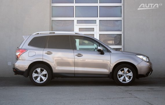 Subaru Forester 2.0i Comfort / 110kW / M6 / ZÁRUKA / AJ NA SPLÁTKY / PROTIÚČET 2015 hnědá