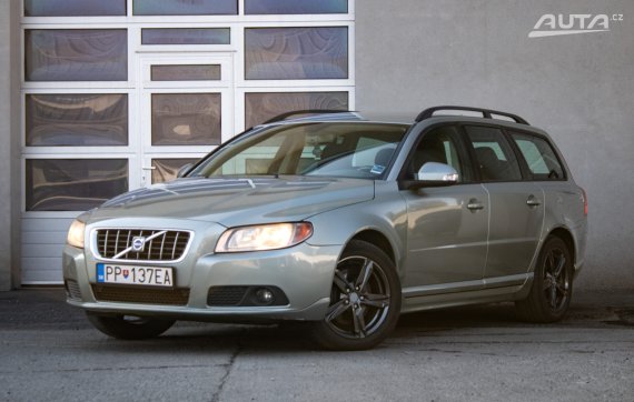 Volvo V70 D5 Momentum / 136kW / A6 / AJ NA SPLÁTKY / PROTIÚČET 2007 - hlavní pohled