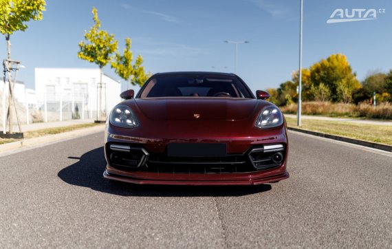 Porsche Panamera Turbo Sport Turismo Approved 2018 červená