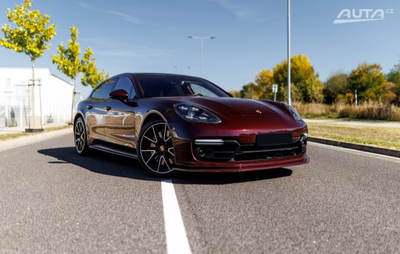 Porsche Panamera Turbo Sport Turismo Approved 2018 červená