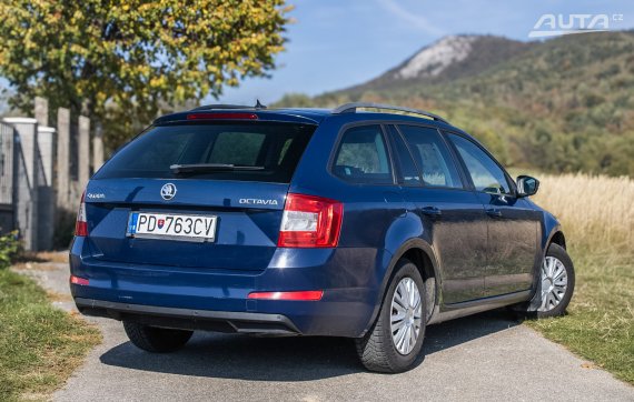 Škoda Octavia Combi 3 1.6 TDI 81kW MT/5 2015 / AJ NA SPLÁTKY / PROTIÚČET 2015 modrá