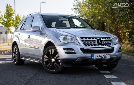 Mercedes-Benz ML 350 CDI 4MATIC / 170kW / A7 / AJ NA SPLÁTKY / PROTIÚČET 2010 modrá