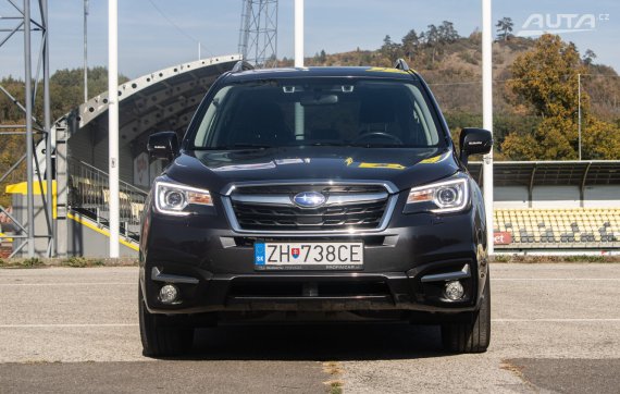 Subaru Forester 2.0i Comfort Plus CVT, 110kW (2018) / AJ NA SPLÁTKY / PROTIÚČET / 2018 šedá