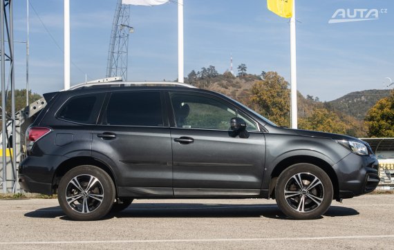 Subaru Forester 2.0i Comfort Plus CVT, 110kW (2018) / AJ NA SPLÁTKY / PROTIÚČET / 2018 šedá