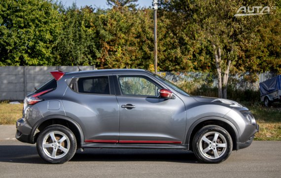 Nissan Juke 1.2 DIG-T 115 N-Connecta / 85kW / M6 / ZÁRUKA / AJ NA SPLÁTKY / PROTIÚČET 2016 šedá