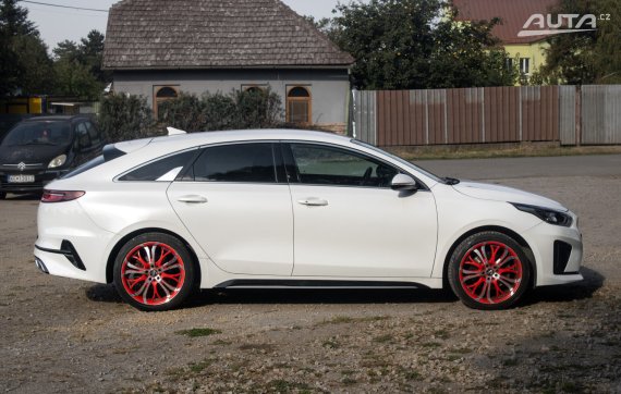 Kia ProCeed 1.4 T-GDi GT-Line / 103kW / A7 / ZÁRUKA / AJ NA SPLÁTKY / PROTIÚČET 2020 bílá