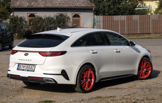 Kia ProCeed 1.4 T-GDi GT-Line / 103kW / A7 / ZÁRUKA / AJ NA SPLÁTKY / PROTIÚČET 2020 bílá