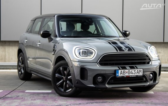 Mini Countryman Cooper A/T 2021 šedá