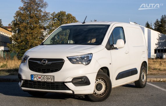 Opel Combo 1.2 Turbo, 81kW (2021) / AJ NA SPLÁTKY / PROTIÚČET / 2021 - hlavní pohled