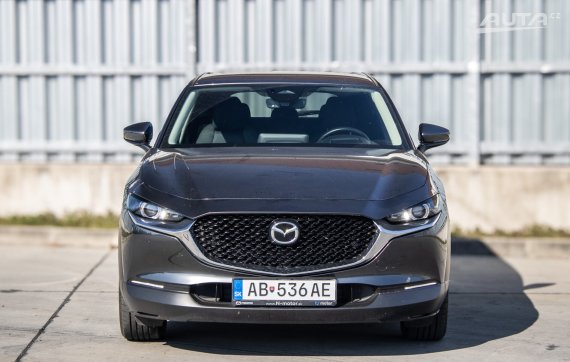 Mazda CX-30 Centre-Line 2026 103kW MT/6 / AJ NA SPLÁTKY / PROTIÚČET 2026 šedá