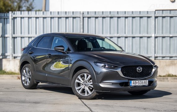 Mazda CX-30 Centre-Line 2026 103kW MT/6 / AJ NA SPLÁTKY / PROTIÚČET 2026 šedá
