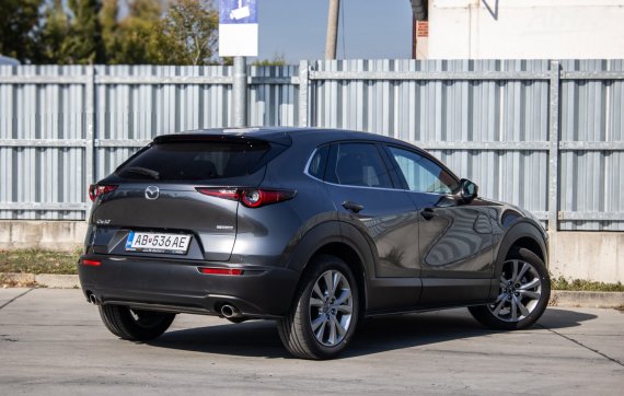 Mazda CX-30 Centre-Line 2026 103kW MT/6 / AJ NA SPLÁTKY / PROTIÚČET 2026 šedá