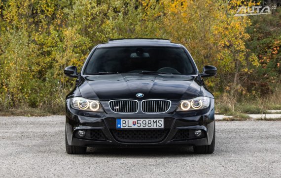 BMW Rad 3 335i xDrive A/T, 225kW (2010) / AJ NA SPLÁTKY / PROTIÚČET / 2010 černá