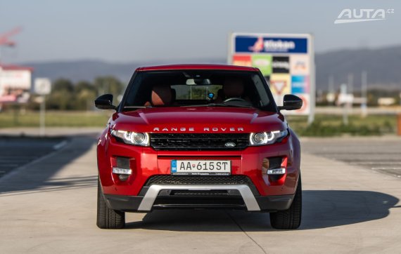 Land Rover Range Rover Evoque 2.2 TD4 SE Dynamic 110kW AT/9 2015 / AJ NA SPLÁTKY / PROTIÚČET 2015 červená