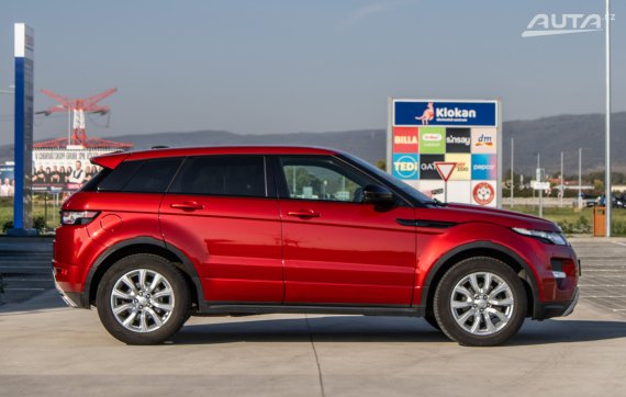 Land Rover Range Rover Evoque 2.2 TD4 SE Dynamic 110kW AT/9 2015 / AJ NA SPLÁTKY / PROTIÚČET 2015 červená