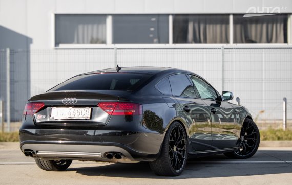 Audi S5/S5 Sportback 245kW Quattro AT/7 2010 / AJ NA SPLÁTKY / PROTIÚČET 2010 černá
