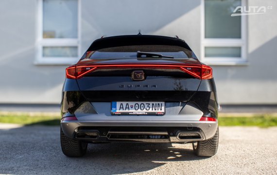Cupra Formentor 1.4 TSI eHybrid 110kW 2021 DSG / AJ NA SPLÁTKY / PROTIÚČET 2021 černá