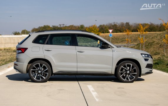 Škoda Karoq 2.0 TDI Sportline 4x4 / 110kW / A7 / ZÁRUKA / AJ NA SPLÁTKY / PROTIÚČET 2020 šedá