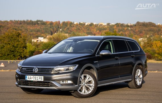 Volkswagen Passat Alltrack 2.0 TDI 4Motion DSG / 140kW / A7 / ZÁRUKA / AJ NA SPLÁTKY / PROTIÚČE 2019 - hlavní pohled