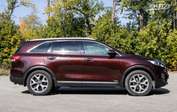 Kia Sorento 2.2 CRDi VGT Platinum 4WD A/T, 147kW (2018) / AJ NA SPLÁTKY / PROTIÚČET / 2018 červená