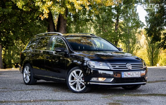 Volkswagen Passat Variant 2.0 TDI BMT, 103 kW, M6, 5d. / AJ NA SPLÁTKY / PROTIÚČET / 2012 černá