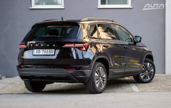 Škoda Karoq 2.0 TDI Tour 85kW AT/7 2022 / AJ NA SPLÁTKY / PROTIÚČET 2022 černá