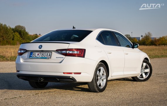 Škoda Superb 2.0 TDI Style DSG, 110kW, A7 / AJ NA SPLÁTKY / PROTIÚČET / 2019 bílá