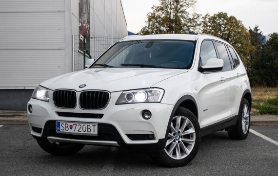BMW X3 xDrive20d, 135kW (2013) / AJ NA SPLÁTKY / PROTIÚČET / 2013 - hlavní pohled