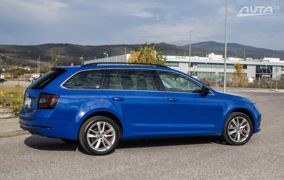 Škoda Octavia Combi 2.0 TDI RS 135kW 4x4 AT/7 2019 / AJ NA SPLÁTKY / PROTIÚČET 2019 modrá