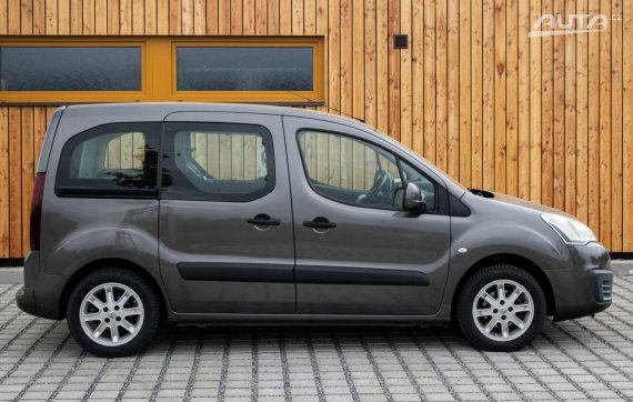 Peugeot Partner Tepee 1.6 BlueHDi, 73kW (2015) 2015 šedá