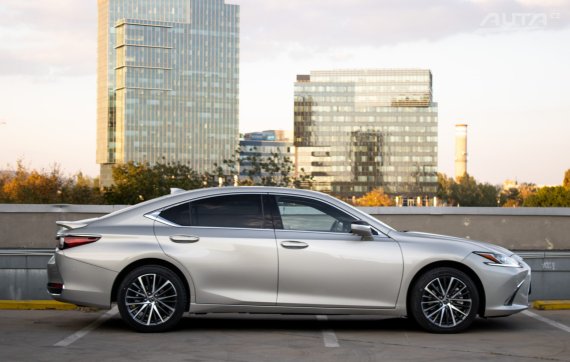 Lexus ES 300h Legacy Edition / 131kW / CVT / ZÁRUKA / AJ NA SPLÁTKY / PROTIÚČET 2025 hnědá