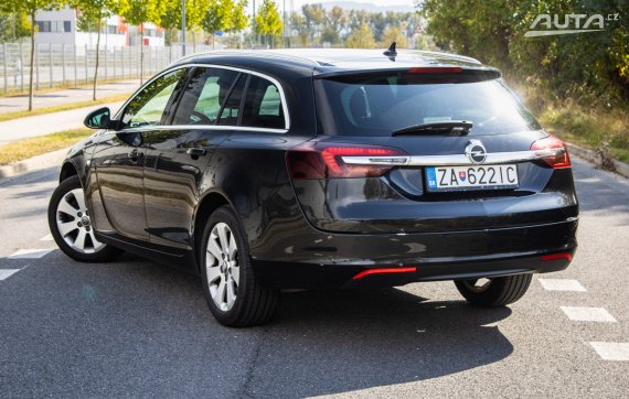 Opel Insignia ST 2.0 CDTI 163k AT6, 120 kW, 5d. / AJ NA SPLÁTKY / PROTIÚČET / 2014 černá