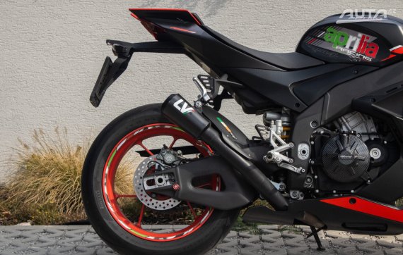 Aprilia RSV4 / 159kW / MT / ZÁRUKA / AJ NA SPLÁTKY / PROTIÚČET 2025 černá
