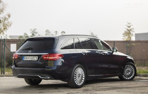 Mercedes-Benz C trieda Kombi 250 d 4MATIC 2018 AT/9 150kW / AJ NA SPLÁTKY / PROTIÚČET 2018 modrá