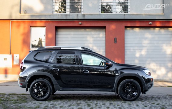 Dacia Duster 1.3 TCe Extreme 4x2 / 96kW / M6 / ZÁRUKA / AJ NA SPLÁTKY / PROTIÚČET 2022 černá