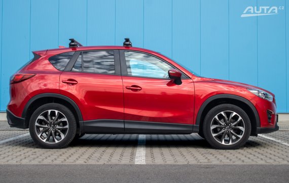 Mazda CX-5 2.5 Skyactiv-G AWD Revolution / 141kW / A6 / ZÁRUKA / AJ NA SPLÁTKY / PROTIÚČET 2015 červená